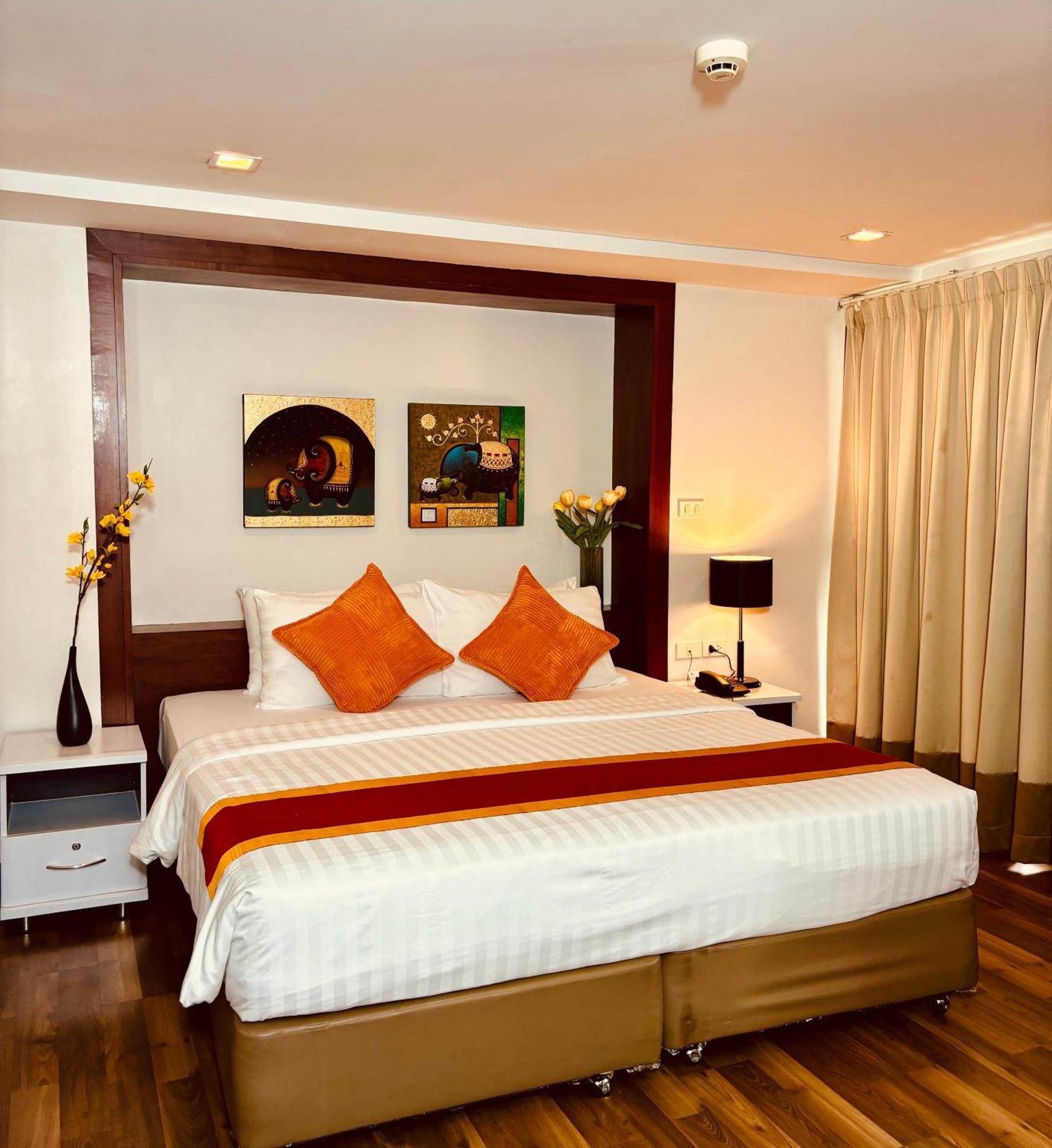 I Residence Hotel Sathorn Bangkok Exterior photo