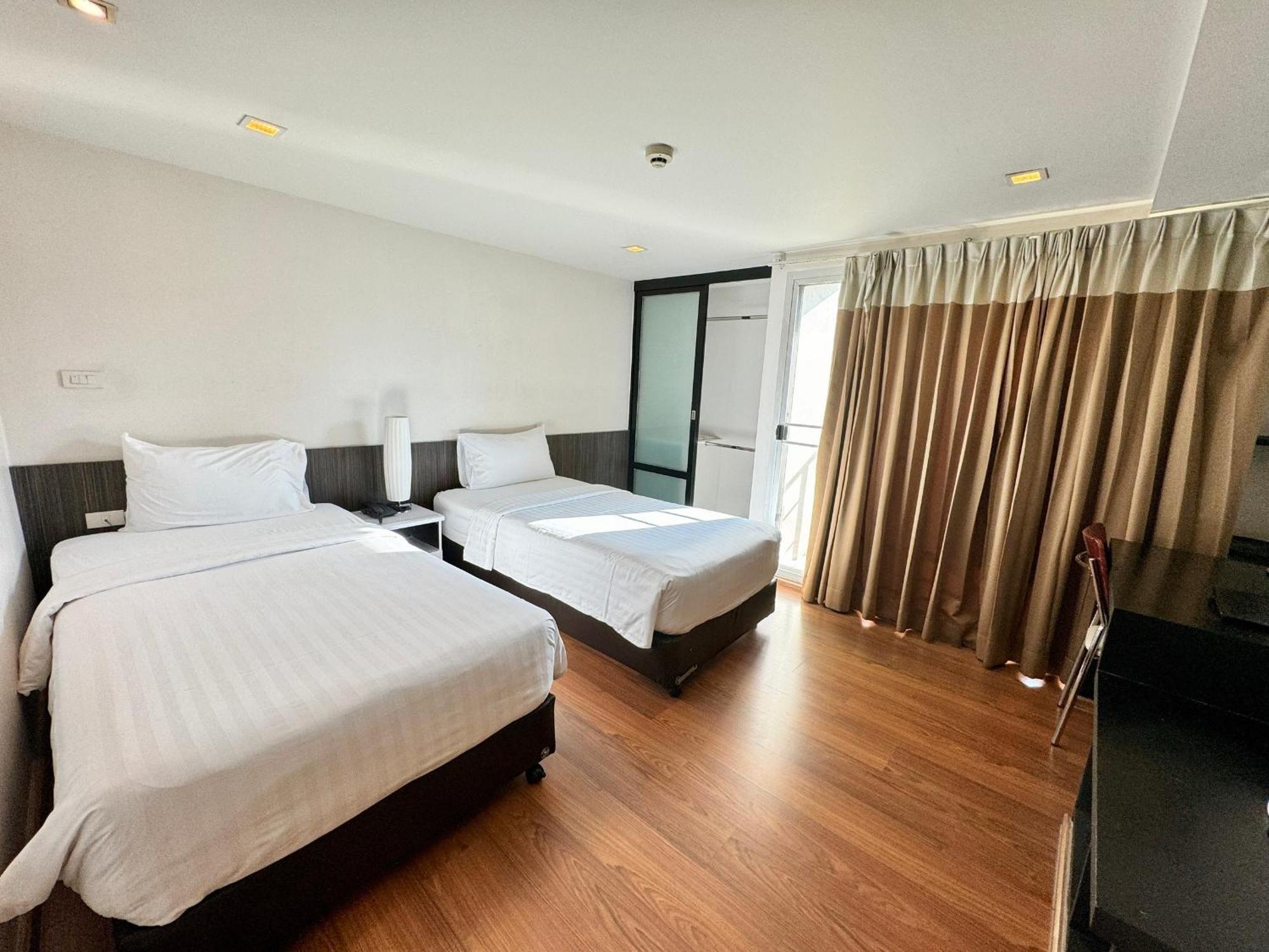I Residence Hotel Sathorn Bangkok Exterior photo