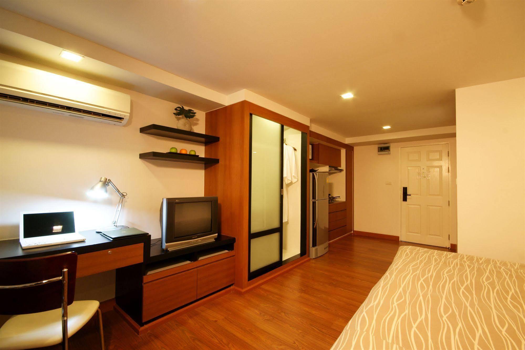 I Residence Hotel Sathorn Bangkok Exterior photo